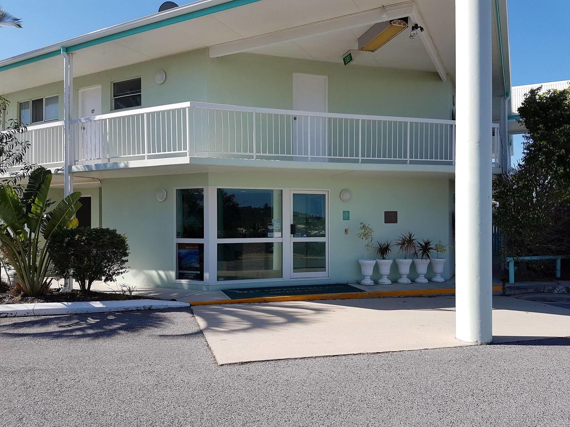 Reef Adventureland Motor Inn แทนนัมแซนส์ ภายนอก รูปภาพ