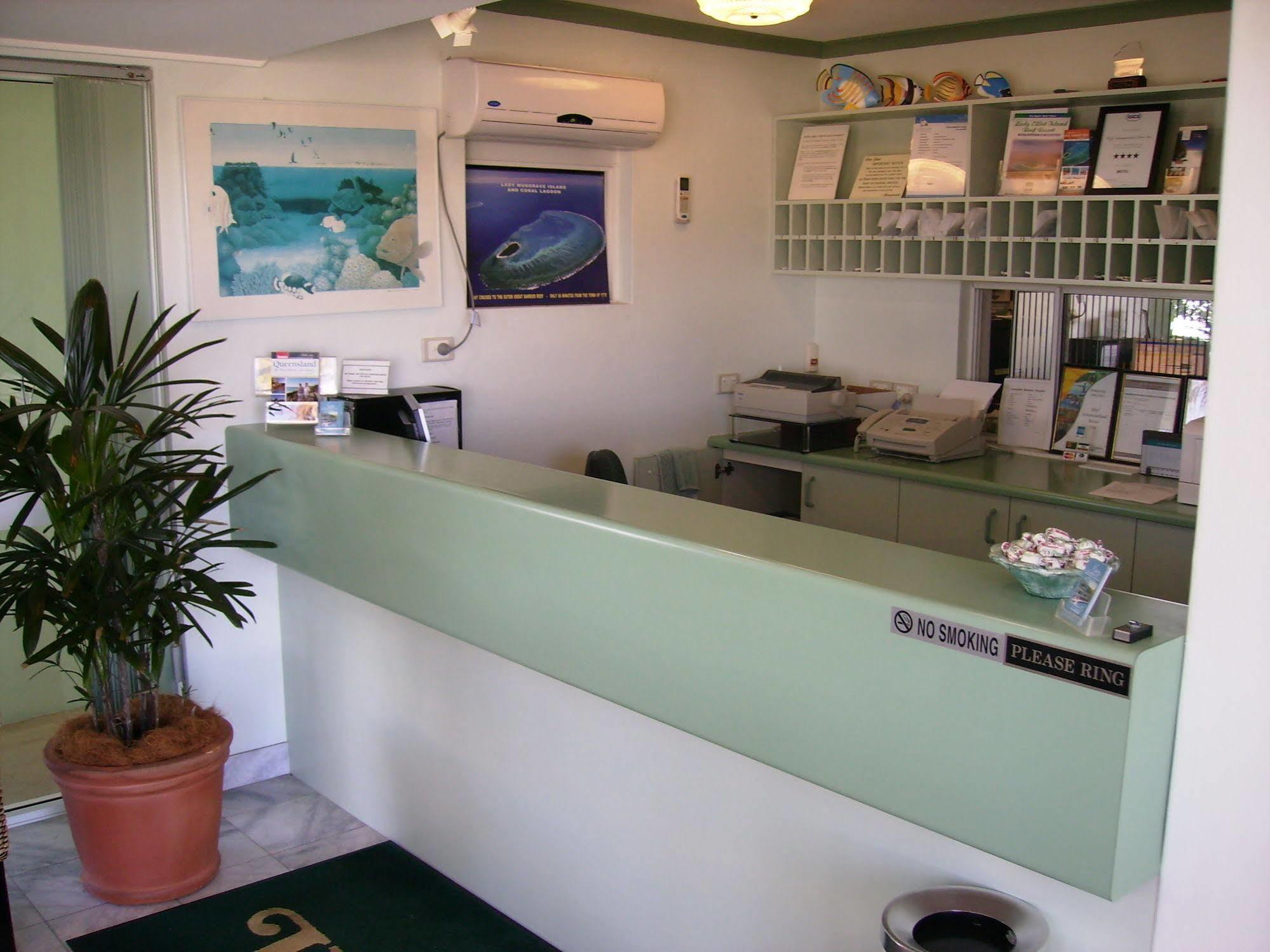 Reef Adventureland Motor Inn แทนนัมแซนส์ ภายนอก รูปภาพ